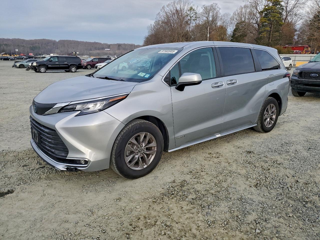 2021 Toyota Sienna Xle VIN: 5TDYRKEC8MS015209 Lot: 97583905