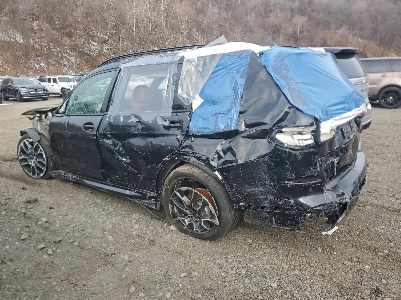 Фото: 5UX33EM09T9018975