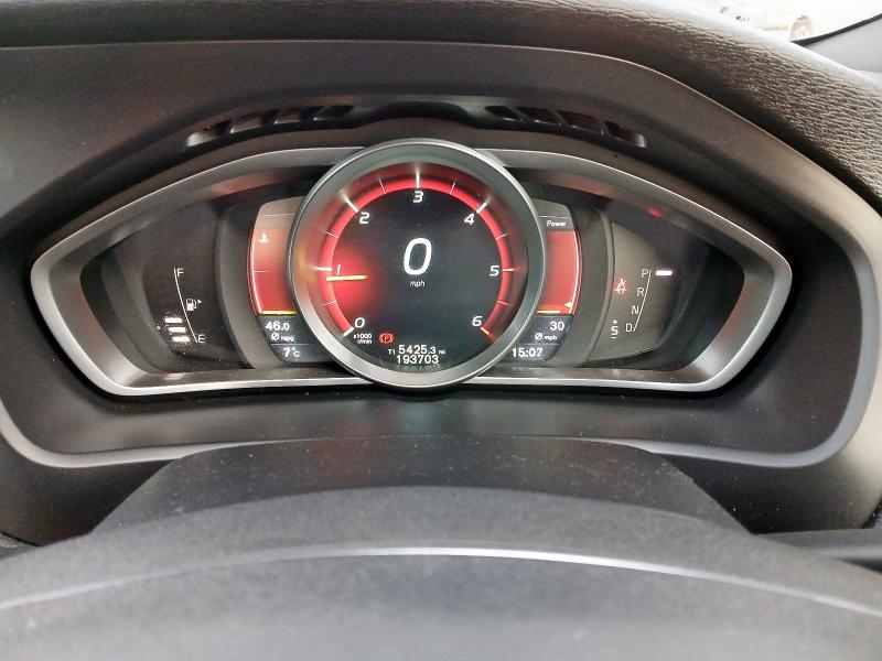 2014 VOLVO V40 D4 [190] R DESIGN 5DR GEARTRONIC