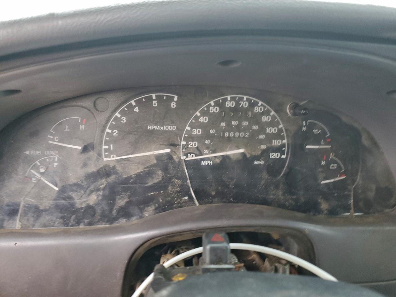 2002 Ford Ranger Super Cab VIN: 1FTZR45U72TA52615 Lot: 97388205