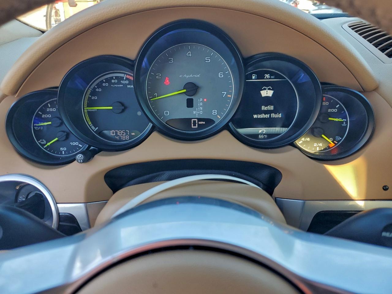 2017 Porsche Cayenne Se Hybrid Platinum VIN: WP1AE2A22HLA71632 Lot: 95040015