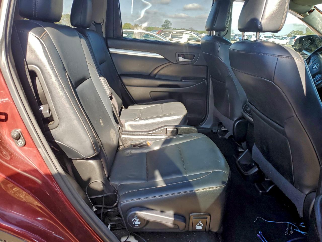 2017 Toyota Highlander Se VIN: 5TDKZRFH5HS234143 Lot: 94644625