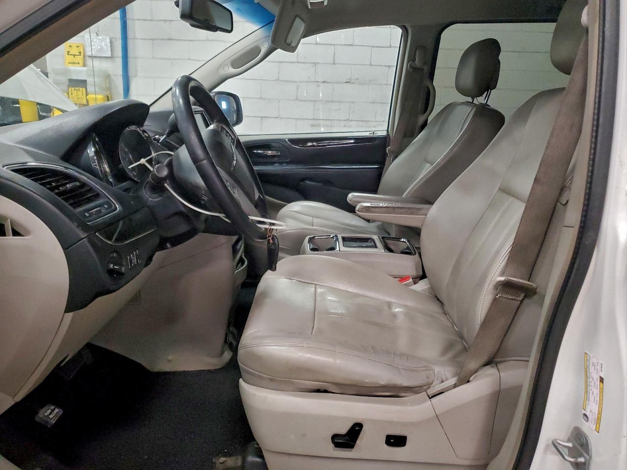 2013 Chrysler Town & Country Touring VIN: 2C4RC1BG4DR705393 Lot: 96384945