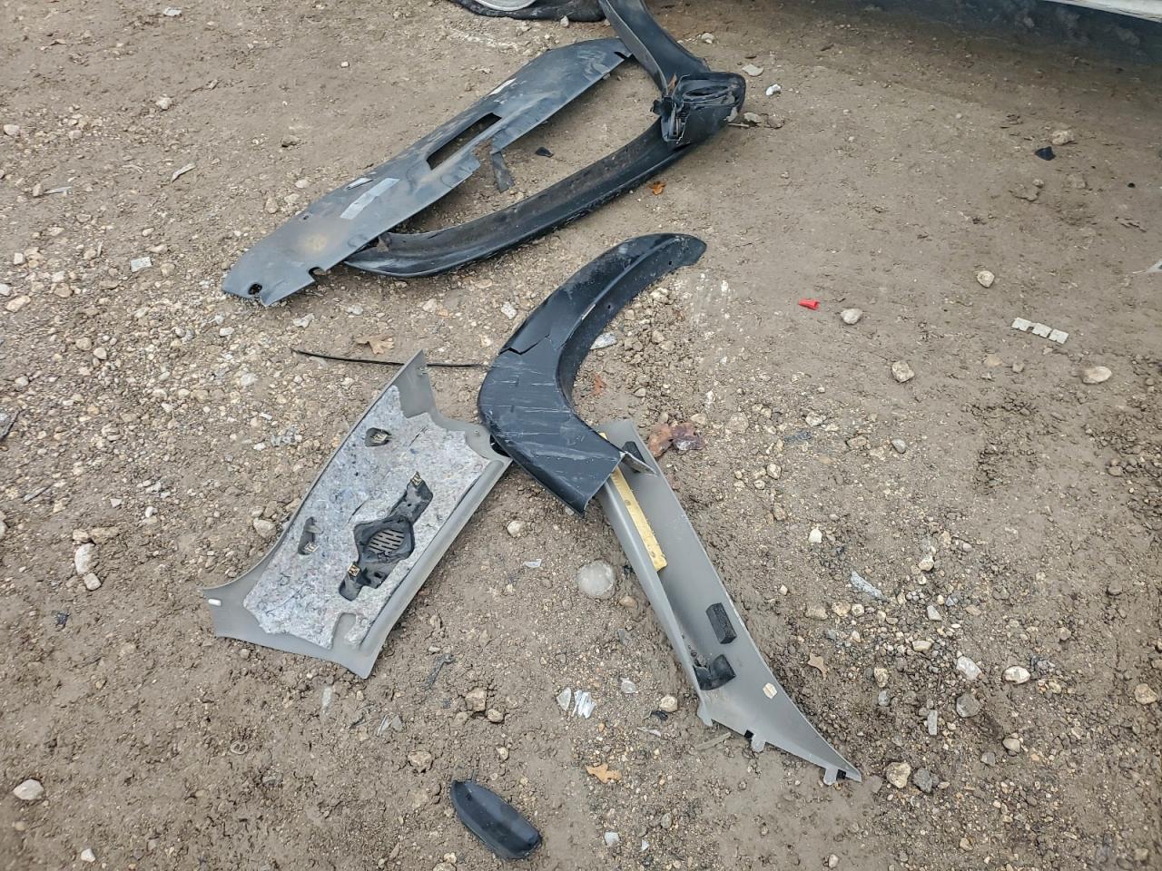 2000 Chevrolet Suburban K1500 VIN: 3GNFK16TXYG170988 Lot: 95577175