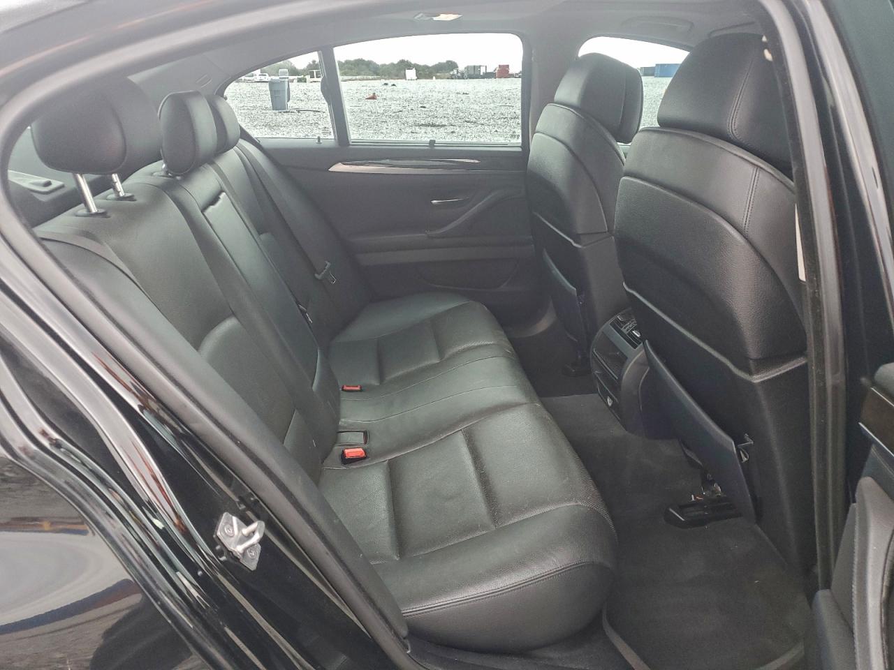 Фото: WBAFR7C56BC804155