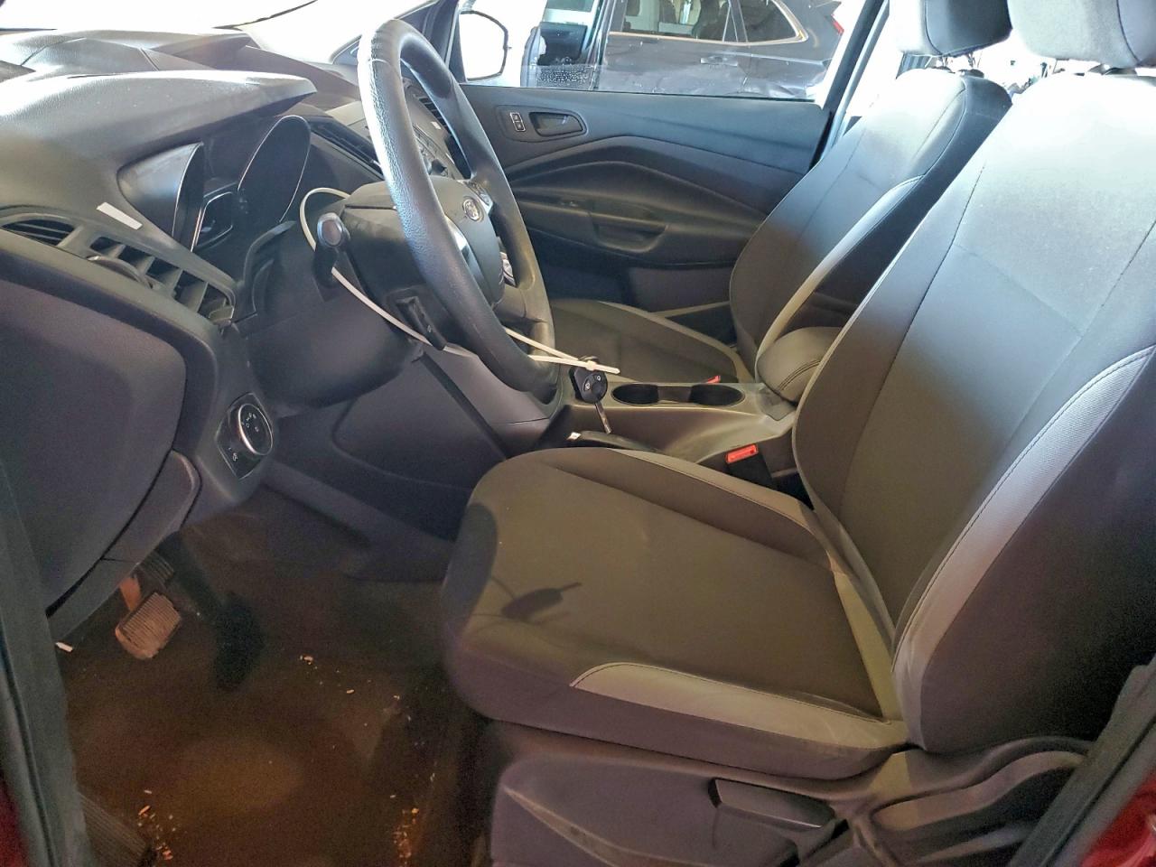 2015 Ford Escape S VIN: 1FMCU0F7XFUC43950 Lot: 96394355