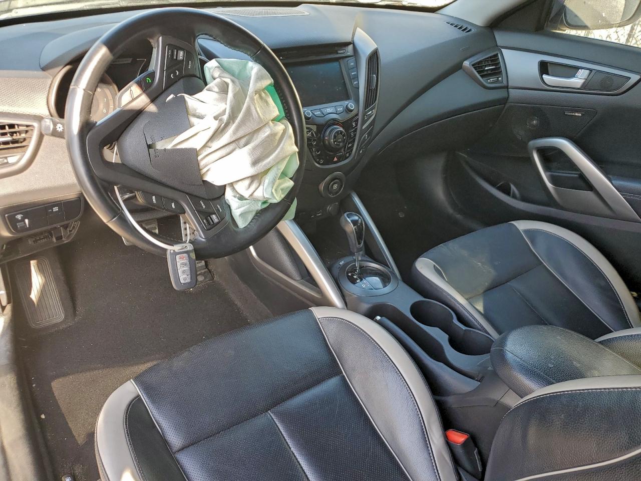 2015 Hyundai Veloster Turbo VIN: KMHTC6AE2FU226135 Lot: 97795435