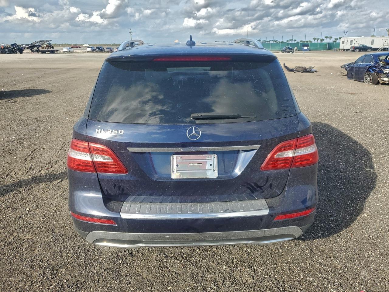 2014 Mercedes-Benz Ml 350 VIN: 4JGDA5JB0EA325207 Lot: 94988905
