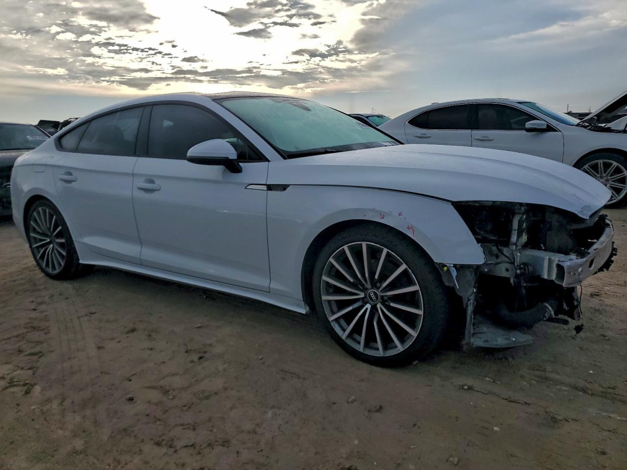 Фото: WAUCBCF57NA005156