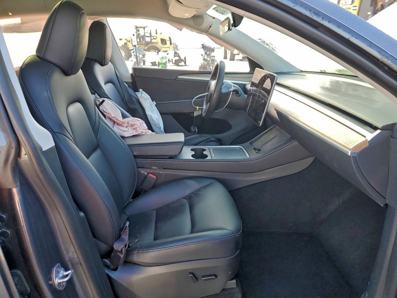 2023 Tesla Model Y VIN: 7SAYGDEE4PA194389 Lot: 94501375