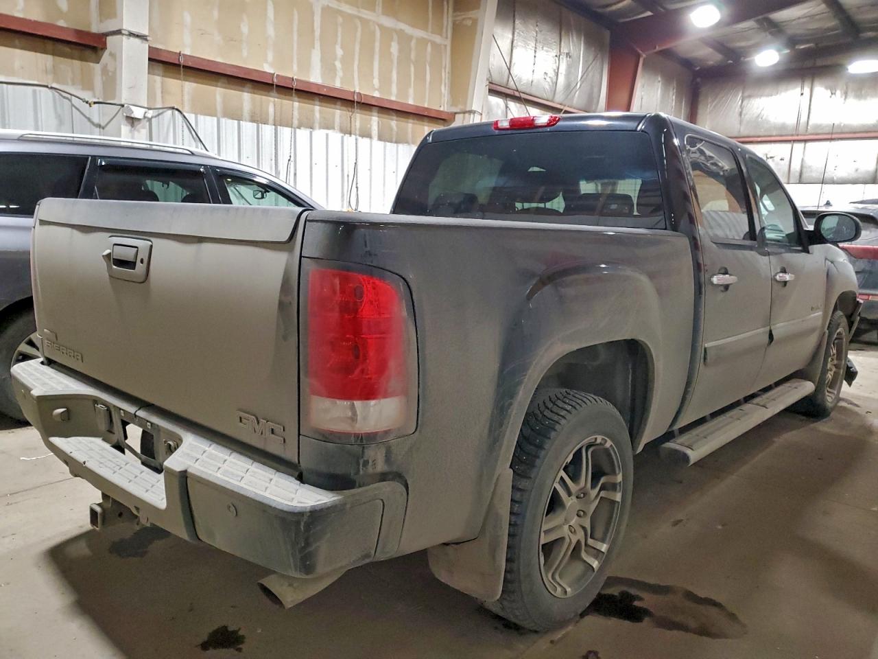 2011 GMC Sierra K1500 Denali VIN: 3GTP2XE2XBG237685 Lot: 96974505