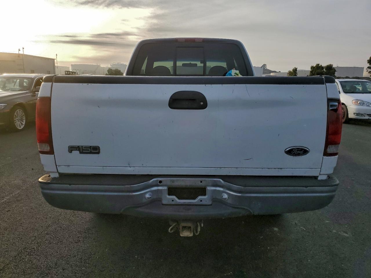 1999 Ford F150 VIN: 1FTRX17W9XKC26491 Lot: 94941885