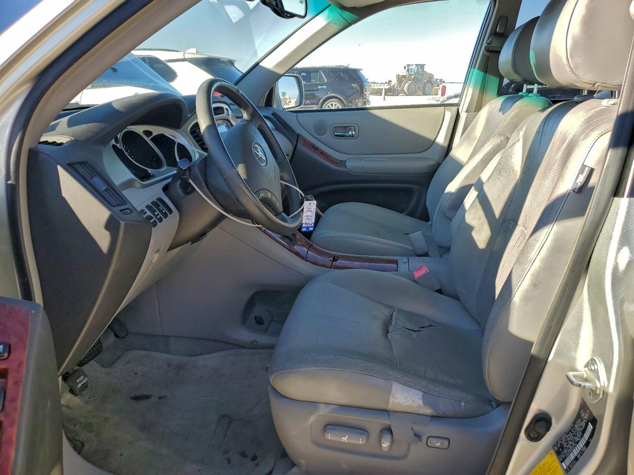 2004 Toyota Highlander Base VIN: JTEDP21A640032162 Lot: 95905875