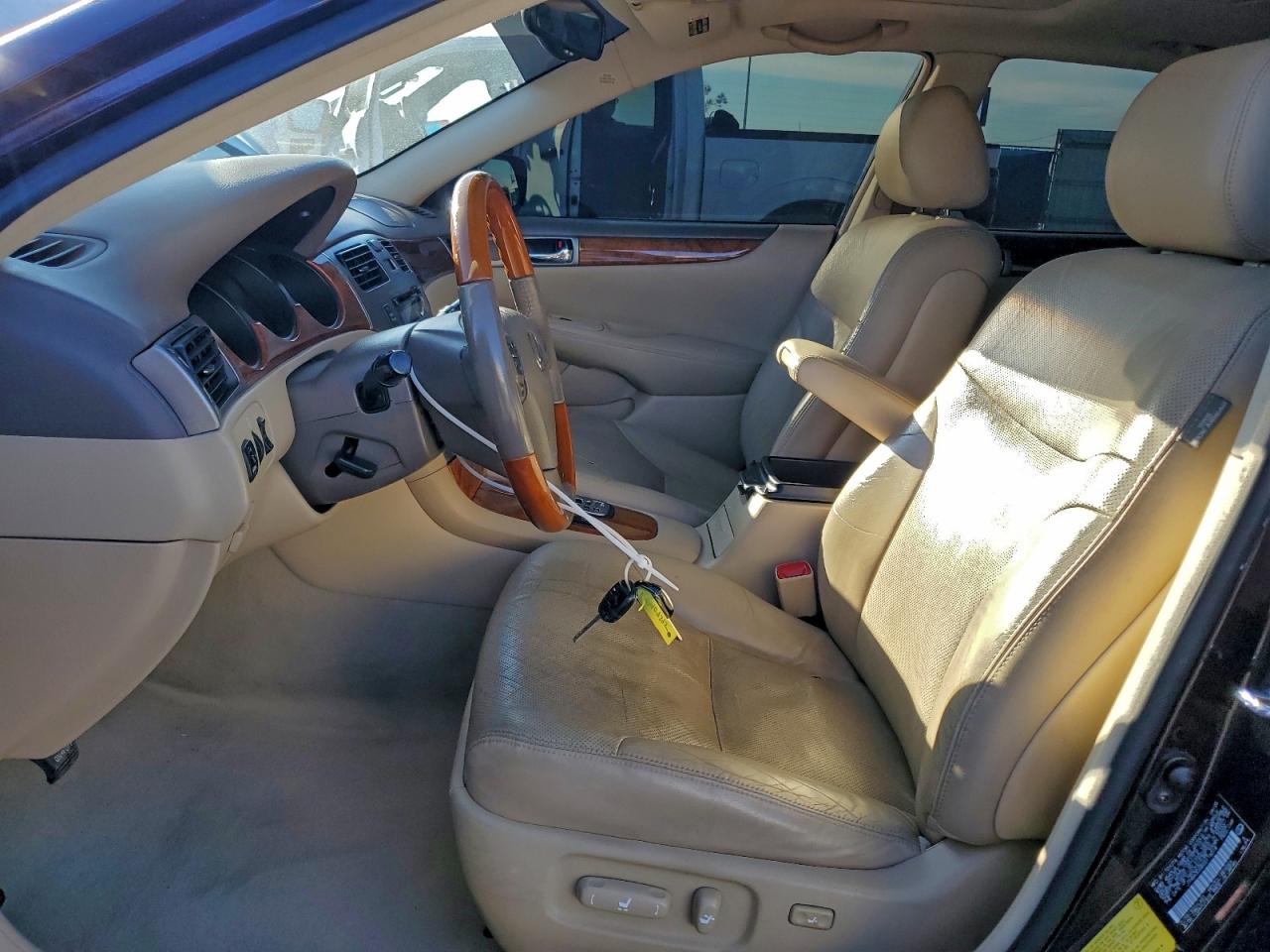 2005 Lexus Es 330 VIN: JTHBA30G855118018 Lot: 94909395