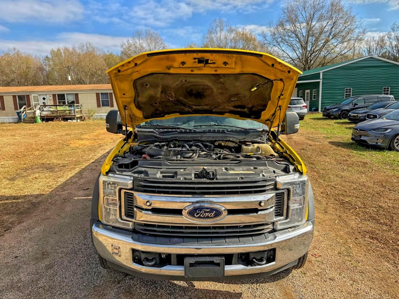 2018 Ford F550 Super Duty VIN: 1FDUF5GT1JEC29252 Lot: 95703965