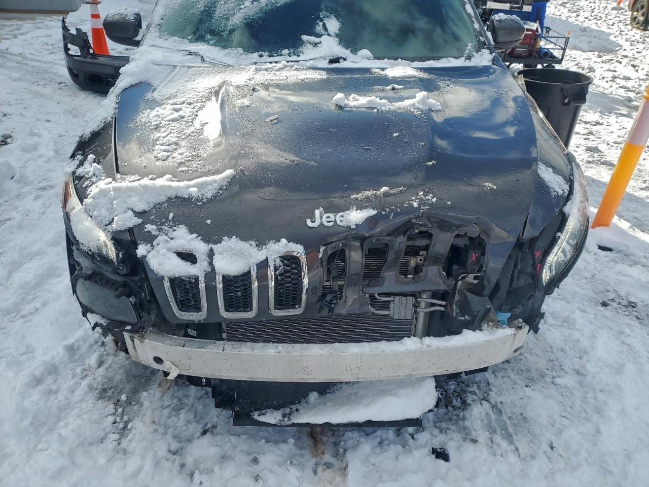 2018 Jeep Cherokee Latitude Plus VIN: 1C4PJLLBXJD519903 Lot: 95508125