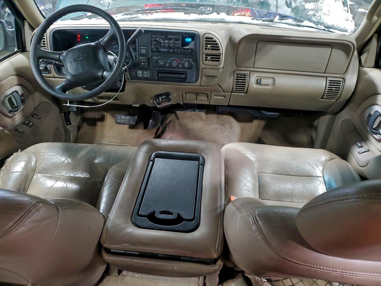 1998 Chevrolet Gmt-400 K1500 VIN: 2GCEK19R7W1176273 Lot: 95841975