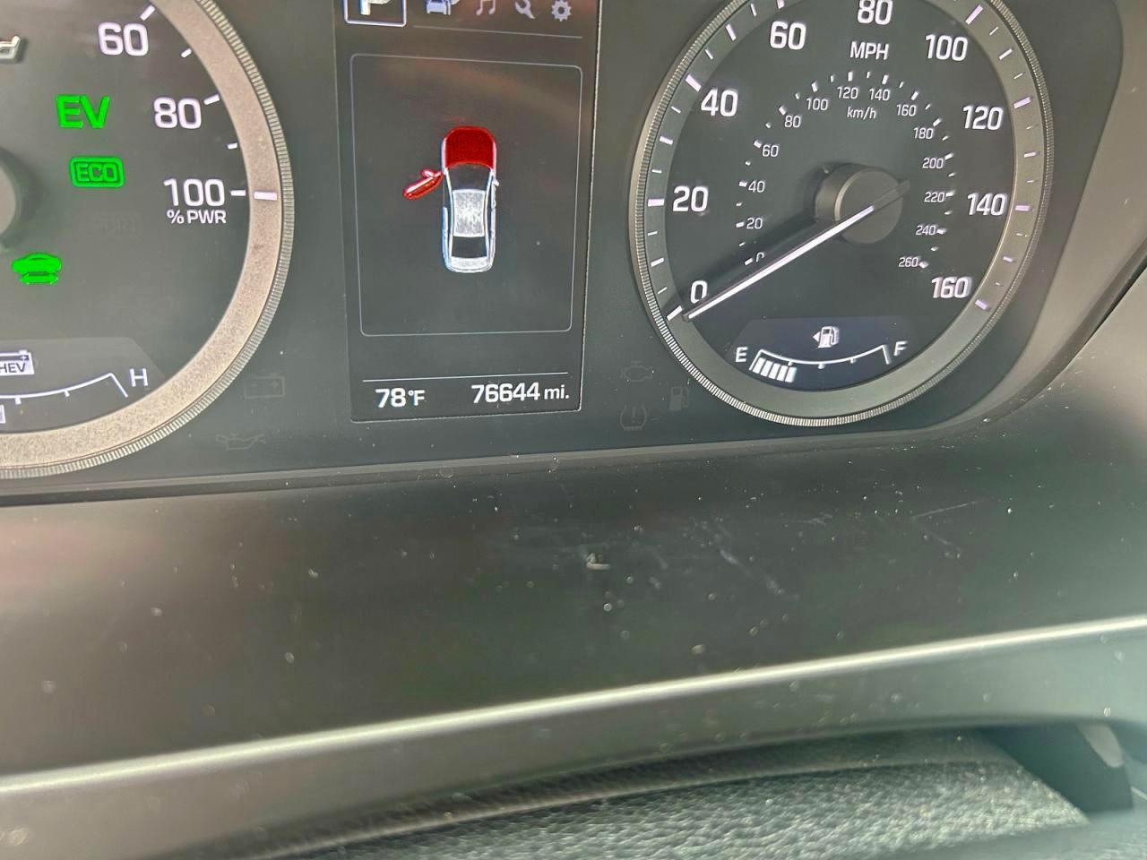 Фото: KMHE24L15GA038903