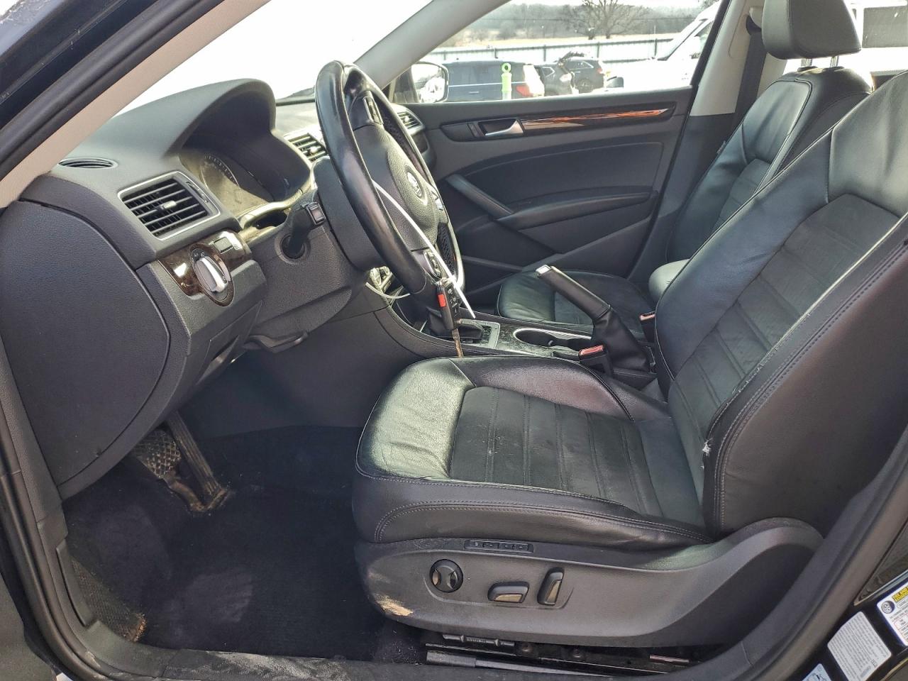 2015 Volkswagen Passat Sel VIN: 1VWCV7A31FC035473 Lot: 95334655