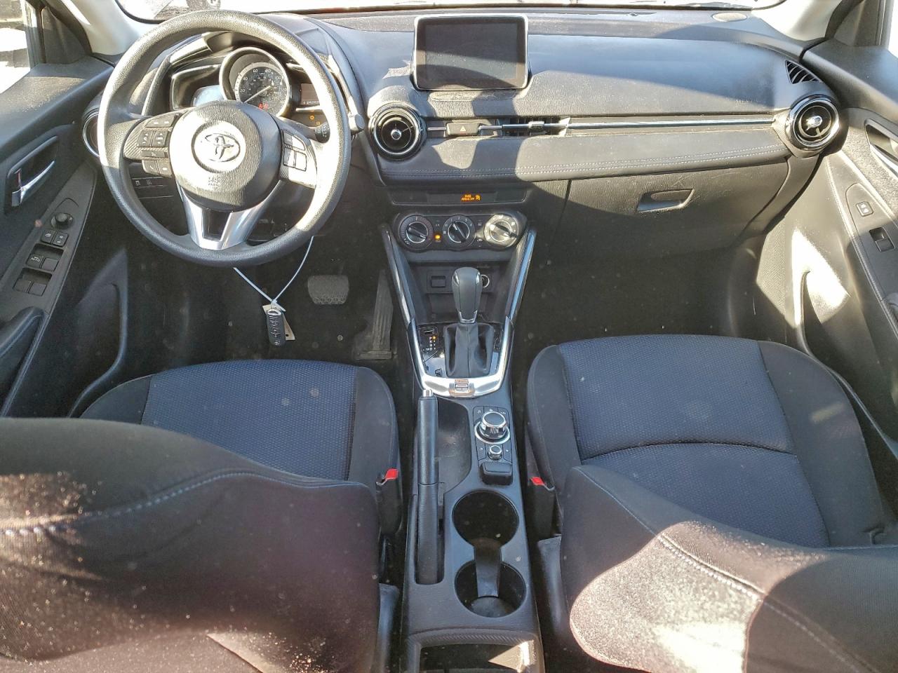 2017 Toyota Yaris Ia VIN: 3MYDLBYV3HY184292 Lot: 96693165