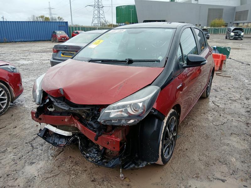 2017 TOYOTA YARIS 1.5 HYBRID DESIGN 5DR CVT for sale at Copart BRISTOL