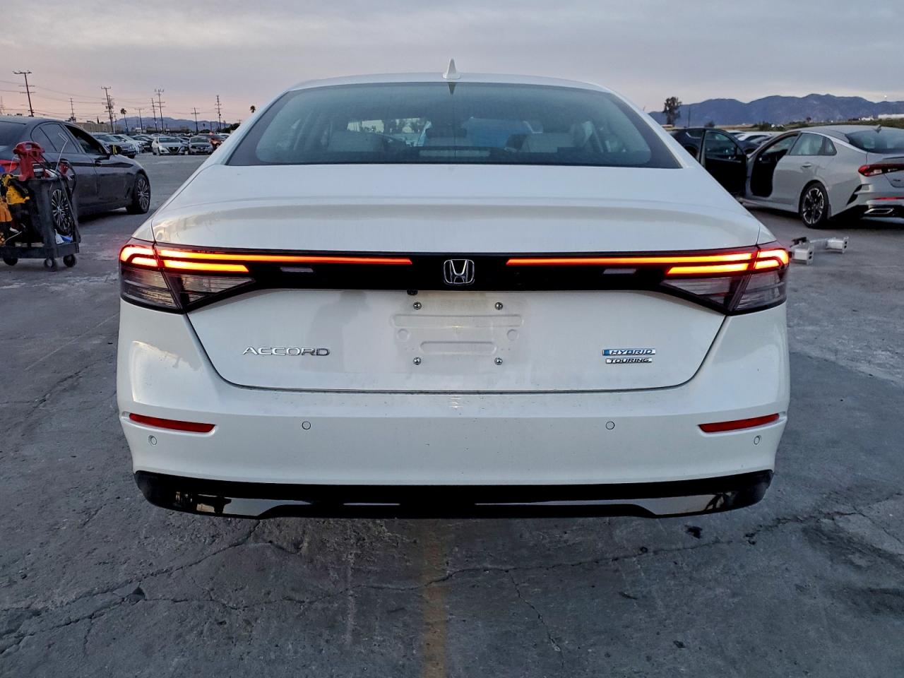 2024 Honda Accord Touring Hybrid VIN: 1HGCY2F86RA067869 Lot: 95187525