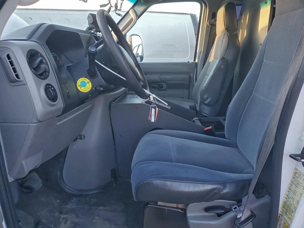 2014 Ford Econoline E350 Super Duty Van VIN: 1FDSS3ELXEDA77932 Lot: 93835625