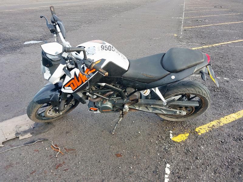 2015 KTM 125 DUKE 15  for sale at Copart SANDTOFT