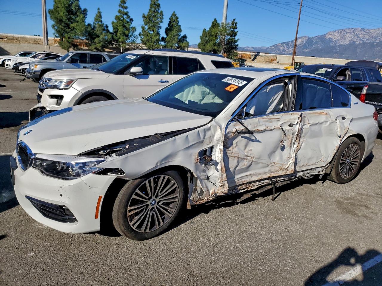 Фото: WBAJA9C52KB399656