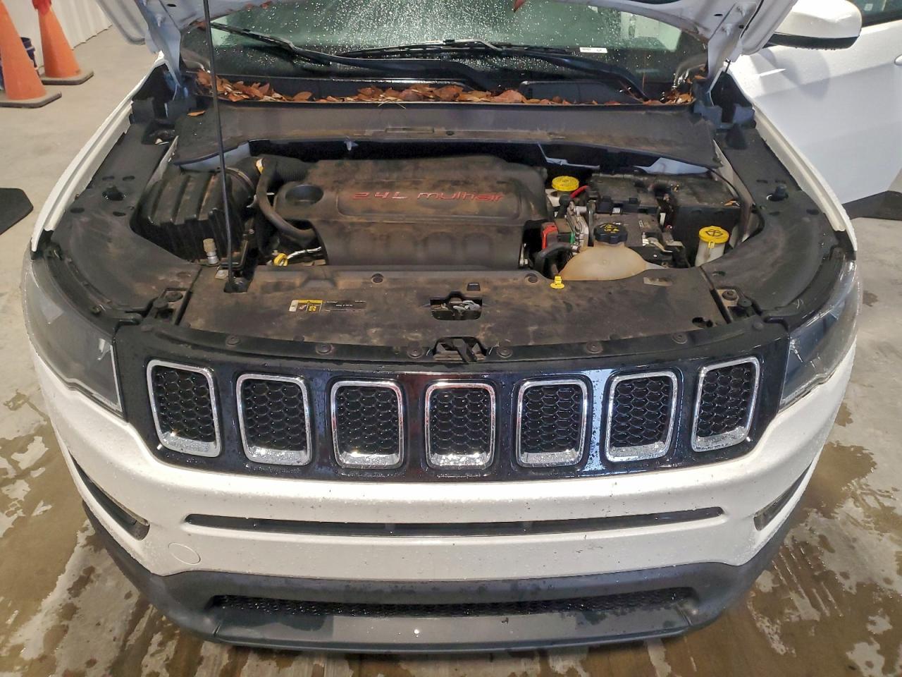 2018 Jeep Compass Latitude VIN: 3C4NJCBB5JT487428 Lot: 95551155