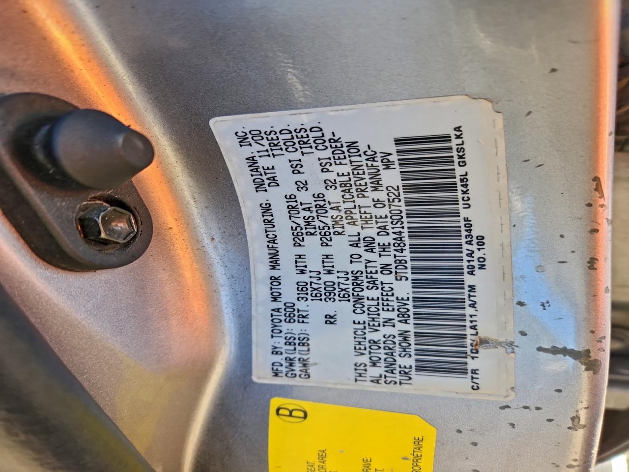 2001 Toyota Sequoia Limited VIN: 5TDBT48A41S007522 Lot: 95455485