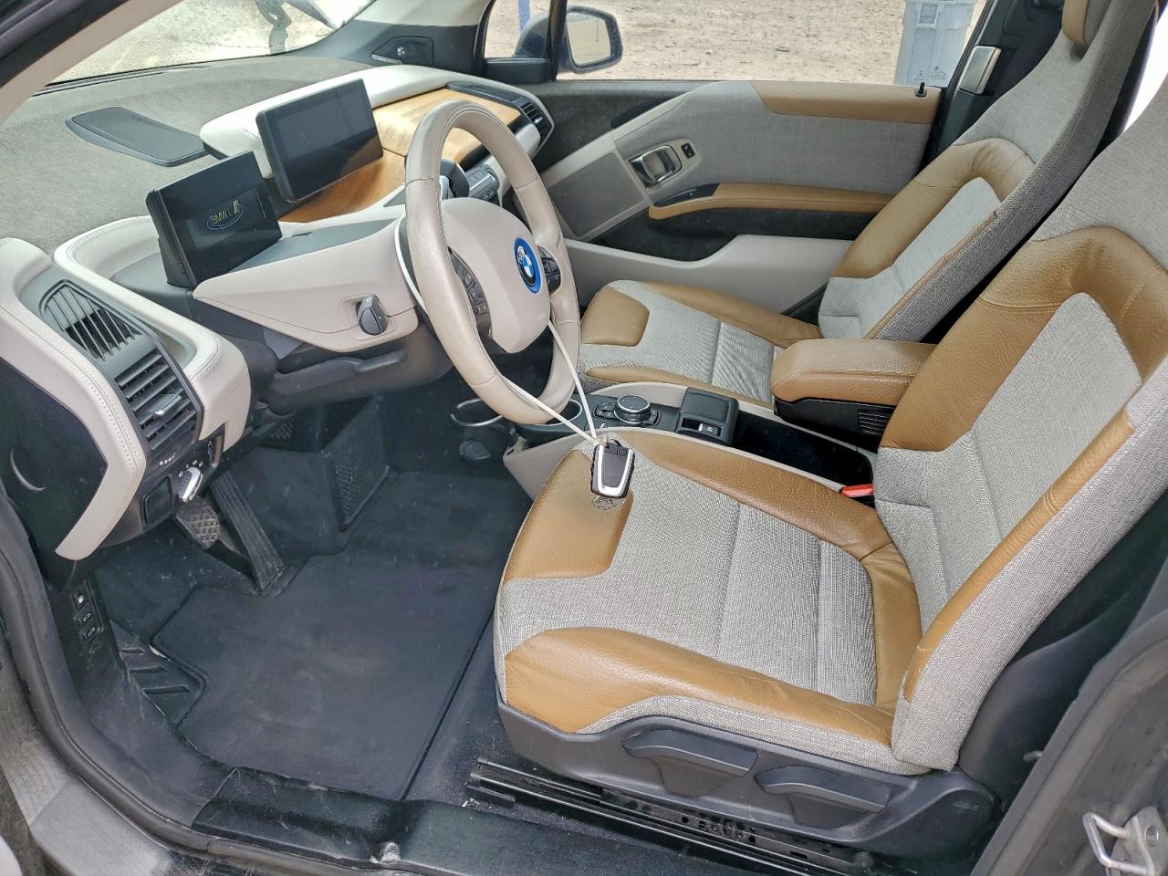 Фото: WBY1Z4C51FV278067