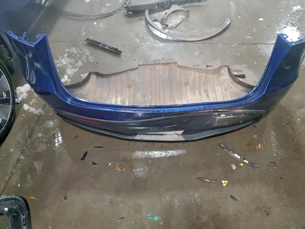 2023 Tesla Model Y VIN: 7SAYGDEE8PF786042 Lot: 94669365