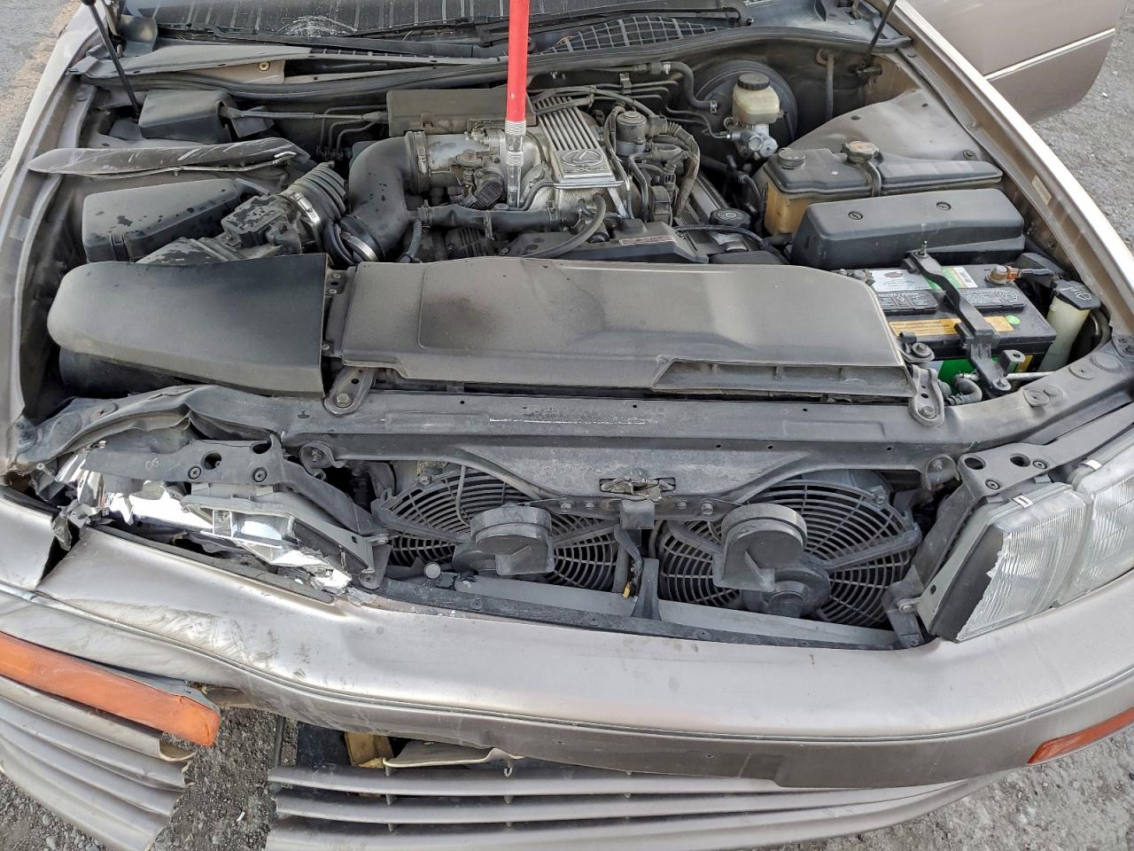 1994 Lexus Ls 400 VIN: JT8UF11E1R0197904 Lot: 94305295