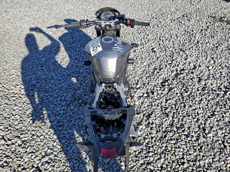 2024 TRIUMPH MOTORCYCLE STREET TRIPLE 765 R  