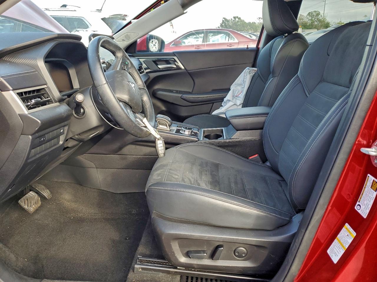 2024 Mitsubishi Outlander Se VIN: JA4J3VA82RZ016832 Lot: 96105785