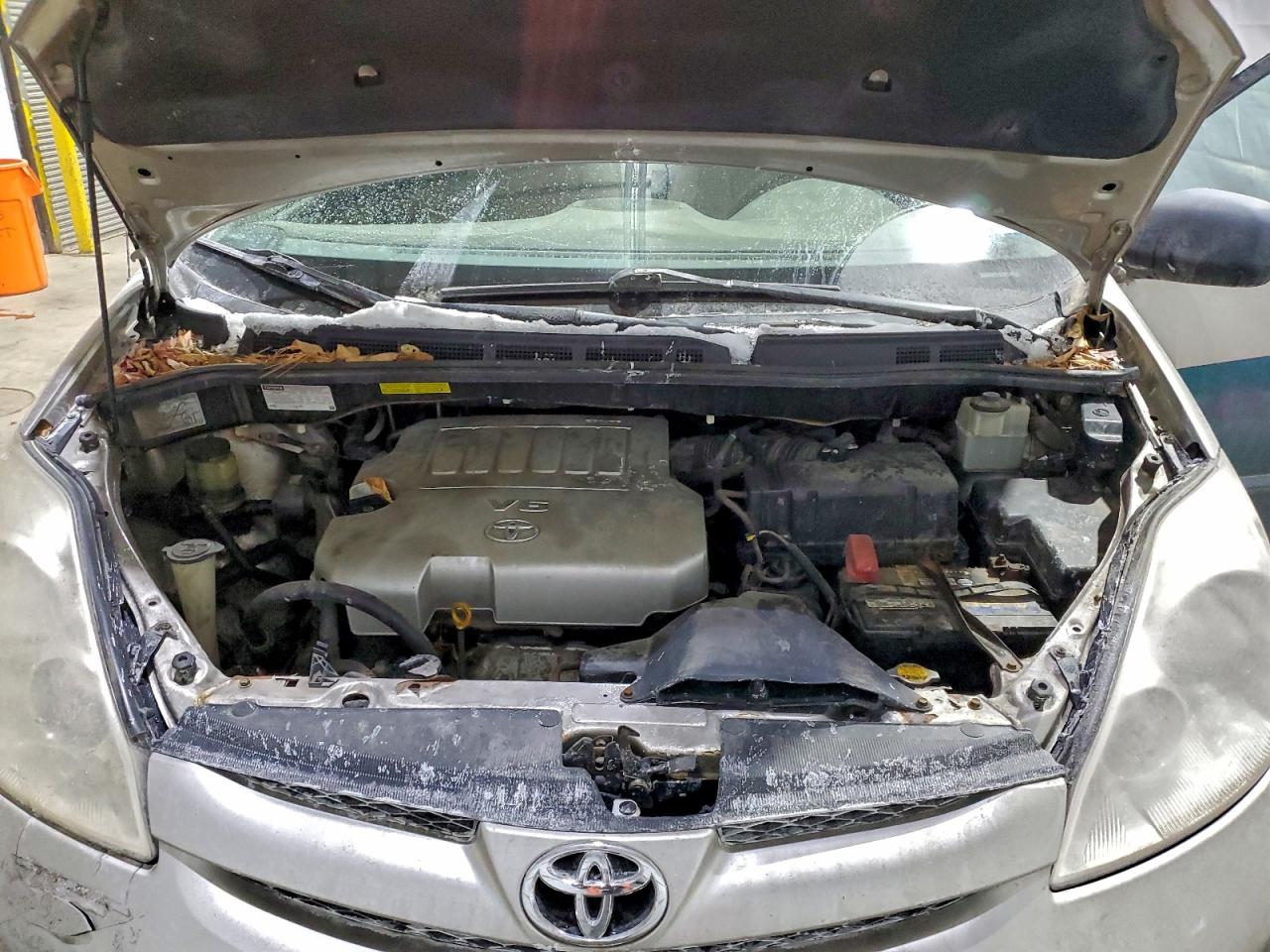 2010 Toyota Sienna Le VIN: 5TDJK4CC6AS029335 Lot: 95475145