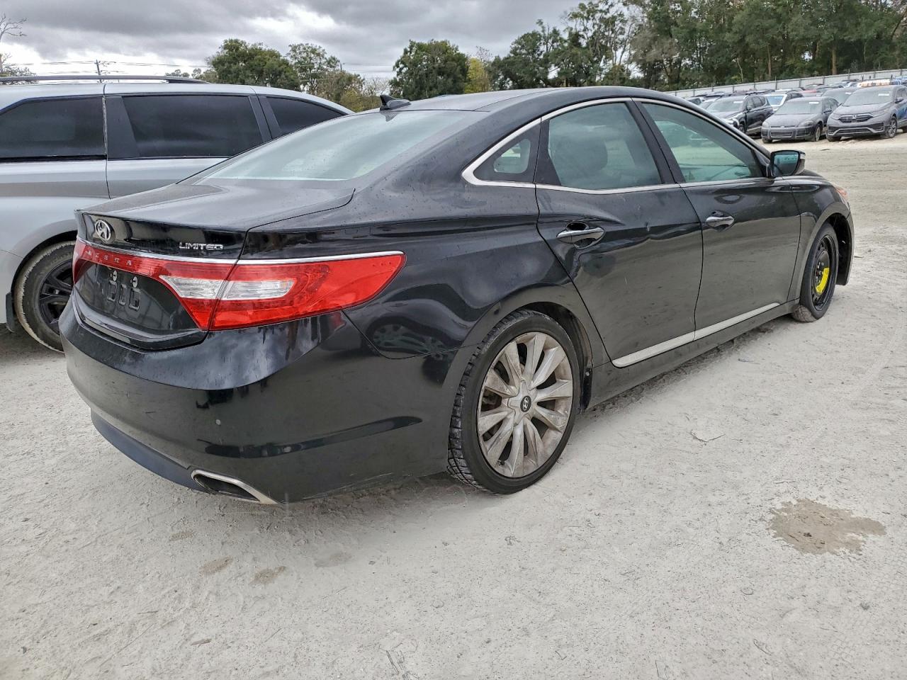 2016 Hyundai Azera Limited VIN: KMHFH4JG4GA569679 Lot: 97496045