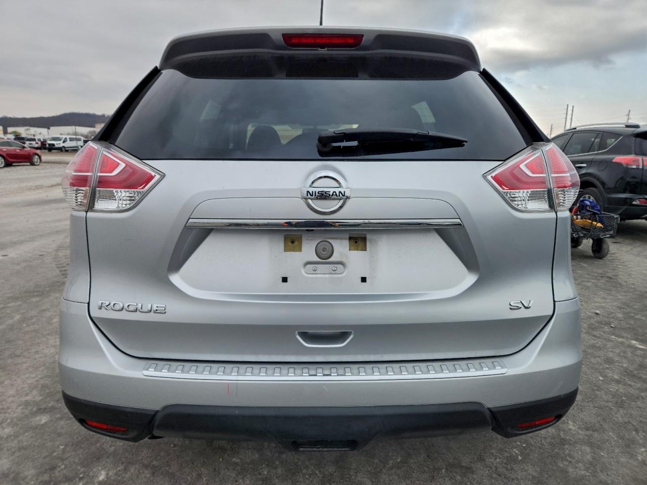 2015 Nissan Rogue S VIN: KNMAT2MT3FP550983 Lot: 94569355