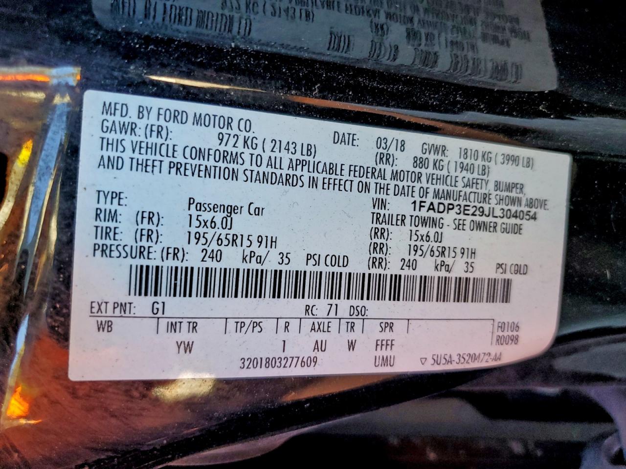 2018 Ford Focus S VIN: 1FADP3E29JL304054 Lot: 95289235