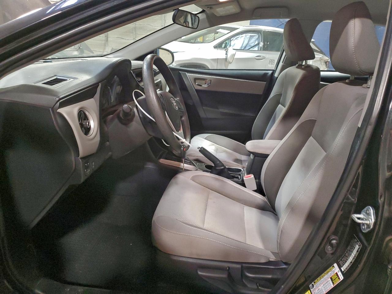 2018 Toyota Corolla L VIN: 2T1BURHEXJC039400 Lot: 95477805