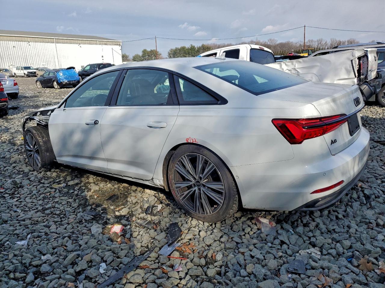 Фото: WAUD3BF23RN035173