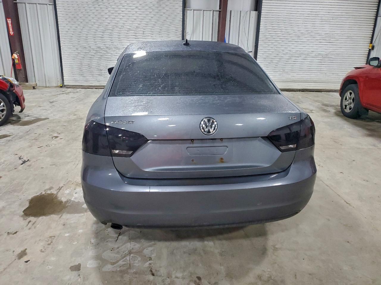 2015 Volkswagen Passat S VIN: 1VWAT7A38FC104754 Lot: 96300605