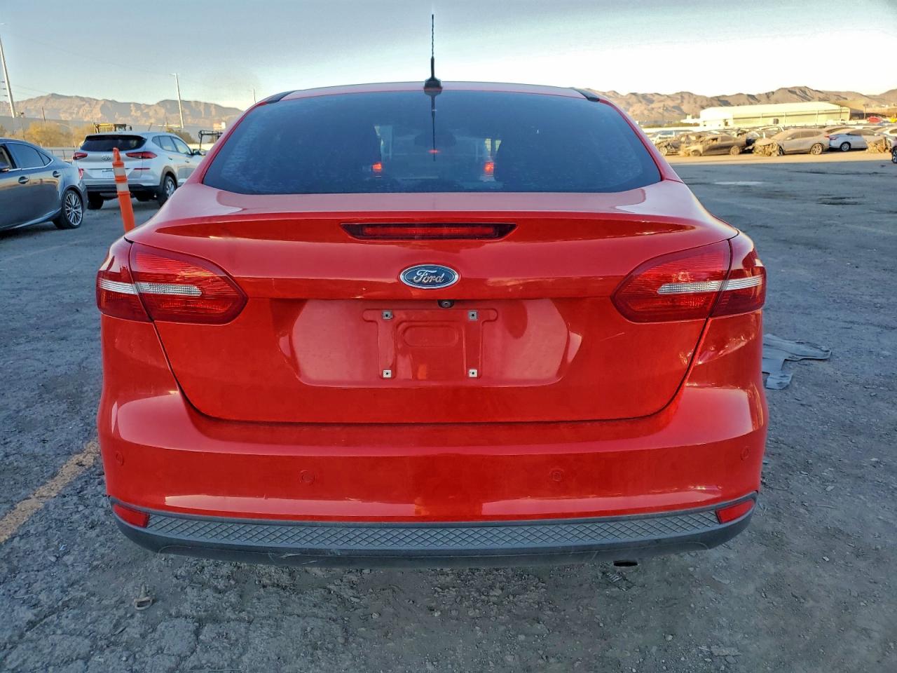 2017 Ford Focus Sel VIN: 1FADP3H27HL223320 Lot: 94678535