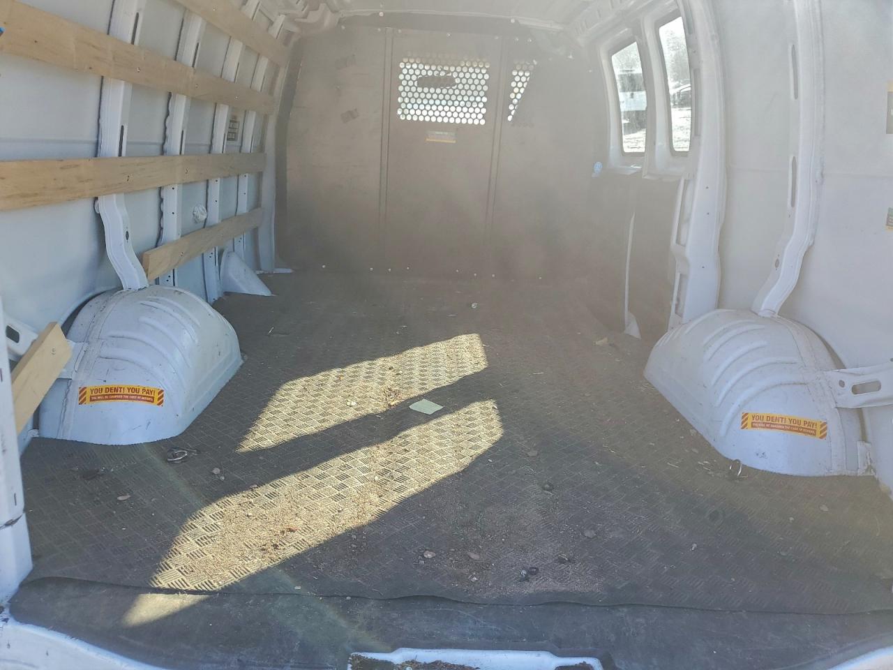 2024 Chevrolet Express G2500 VIN: 1GCWGAFP5R1228566 Lot: 94356865