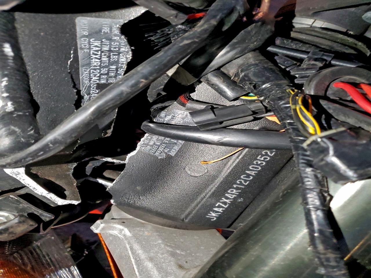 2012 Kawasaki Zx600 R VIN: JKAZX4R12CA035248 Lot: 95624135