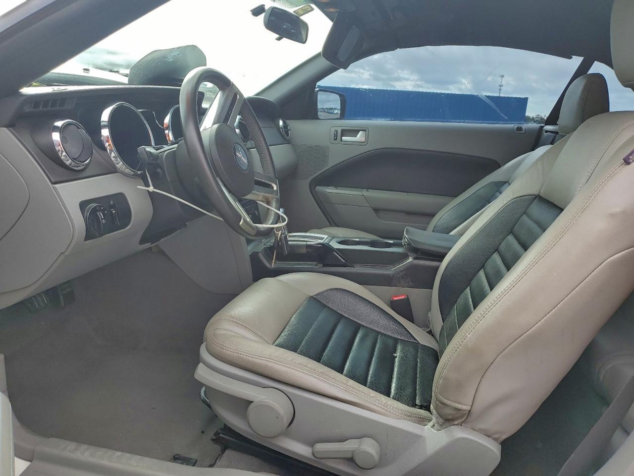 2009 Ford Mustang VIN: 1ZVHT84N195111734 Lot: 95859875