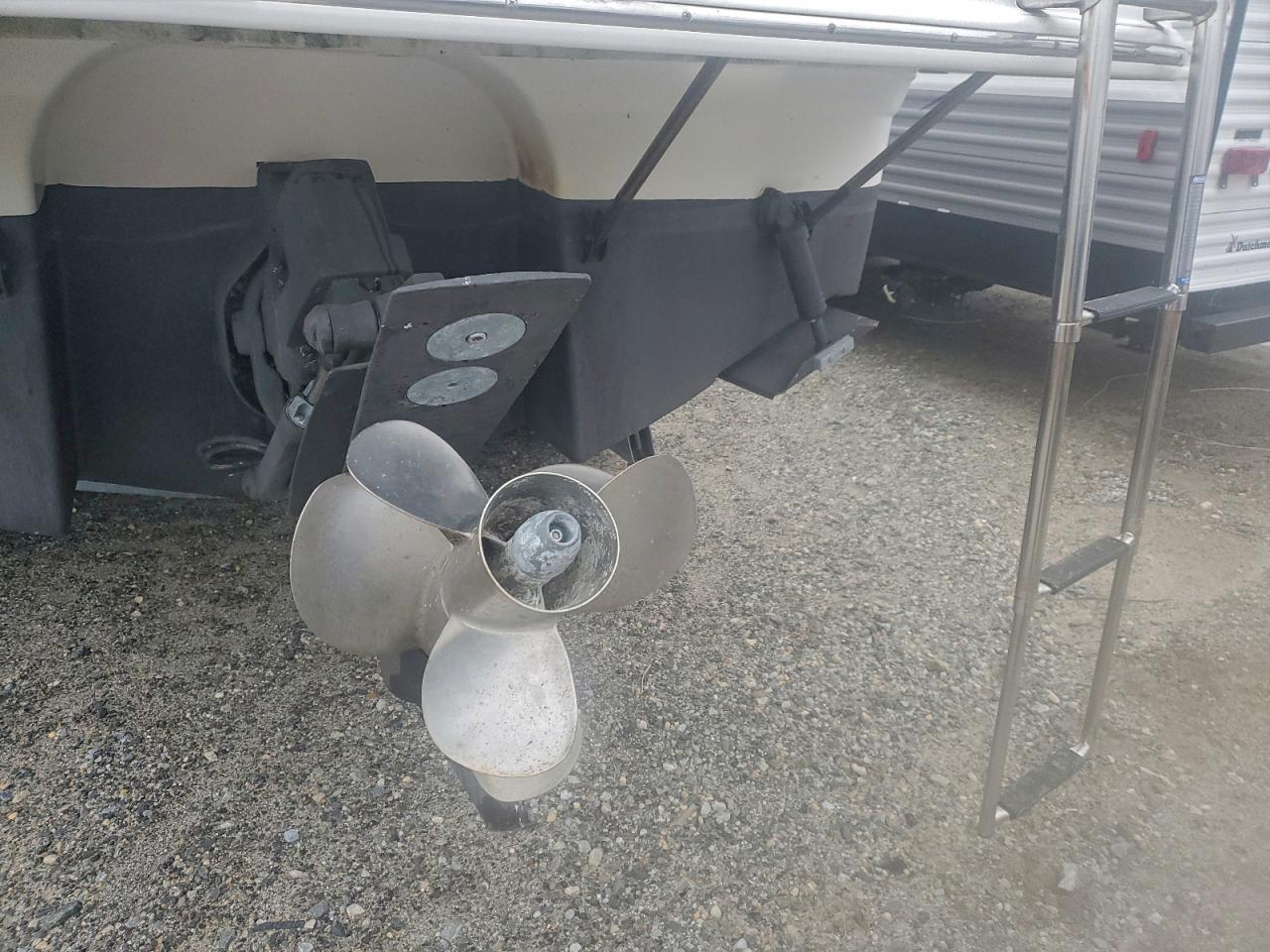 2003 Chaparral Boat VIN: FGBC10961304 Lot: 95768135