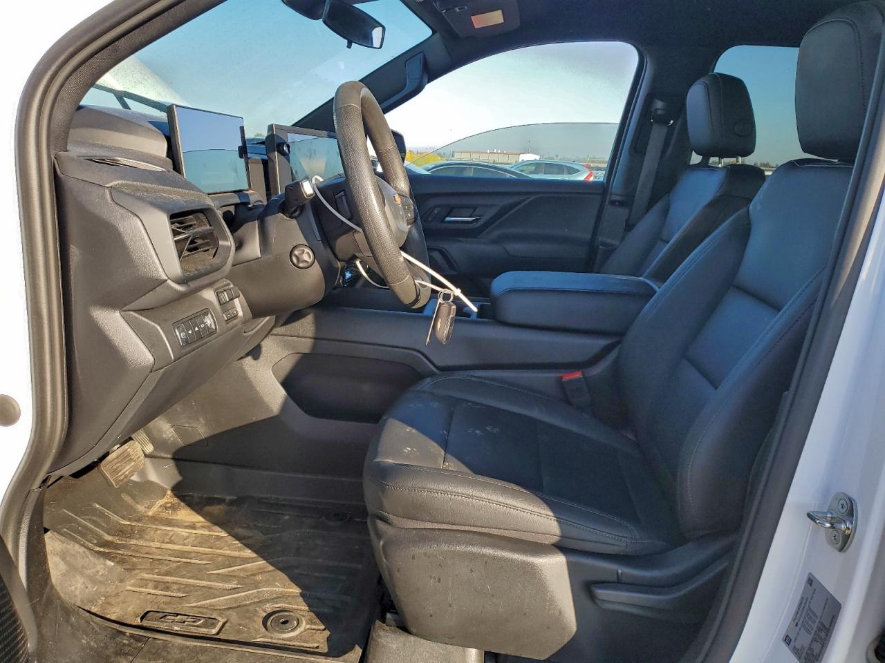 2024 Chevrolet Silverado VIN: 1GC10UED2RU200455 Lot: 94372865