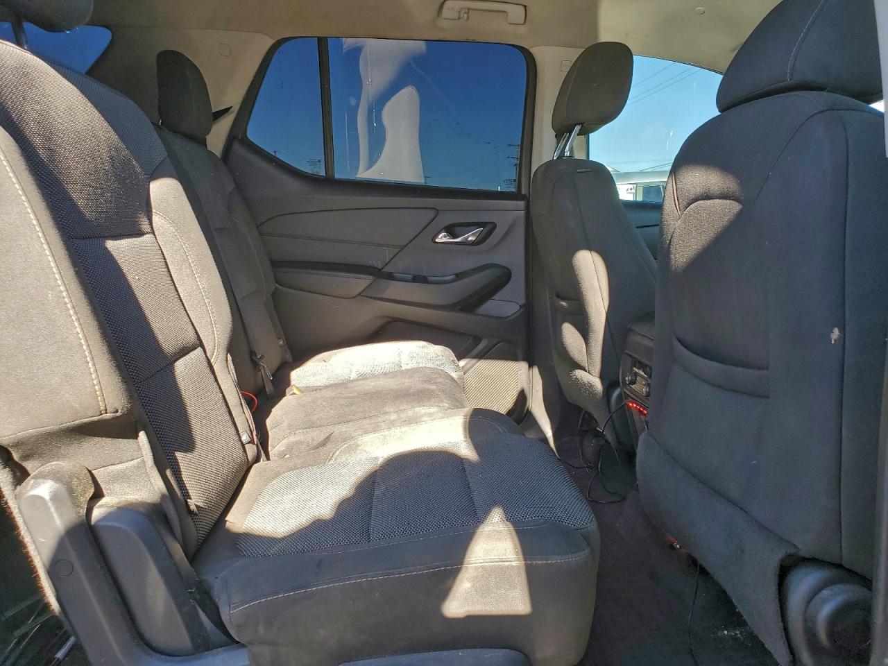 2018 Chevrolet Traverse Ls VIN: 1GNERFKW7JJ252797 Lot: 95700765